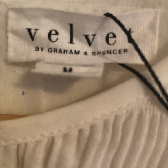 Velvet by graham & spencer blouse size medium cream/white colour. - Picture 5 of 6